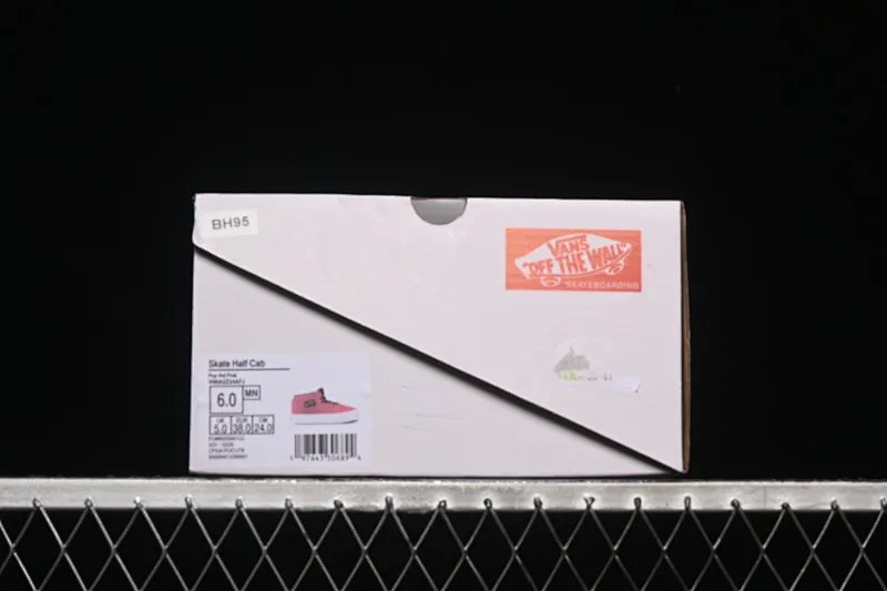 All categories Vans Vans series Vans Mid Vans China Vans Half Cab Pro Vans official retro casual simple versatile skateboard shoes VN0A2Z34AFJ